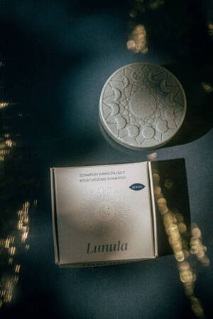 Moisturizing bar shampoo Lunula