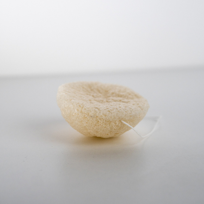 Natural konjac sponge for face cleansing Mohani 