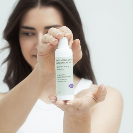 Mandelic acid 10% face serum